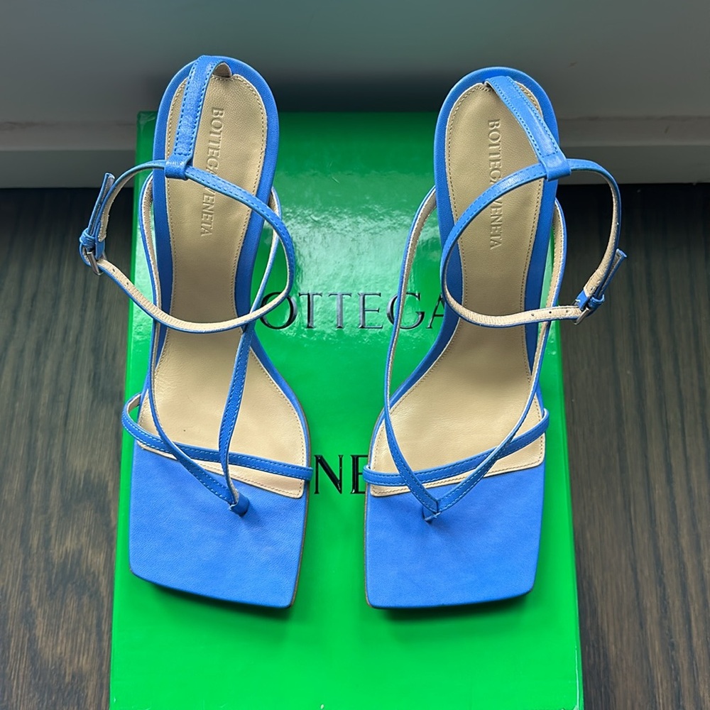 Brand new Bottega Veneta beautiful color